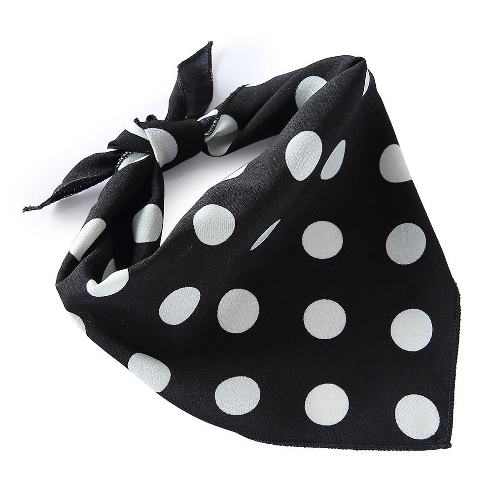 Popular pet triangle towel cat and dog universal cute bib scarf decoration small dog dog saliva towel