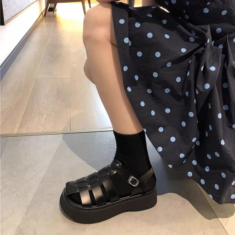Roman Bag Head Sandals for Women To Wear In the Spring of 2024, the New British Style Casual Muffin Thick-soled Roman Pig Cage Shoes