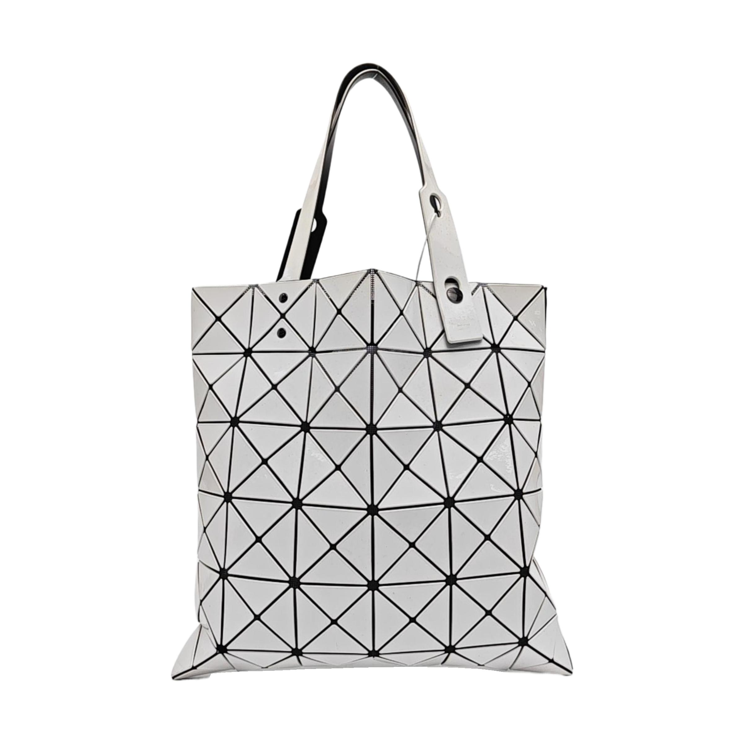 [Pre-Owned] Lucent White Special Material Geometric Tote Bag - Very Good #WMRWX6 ONE SIZE