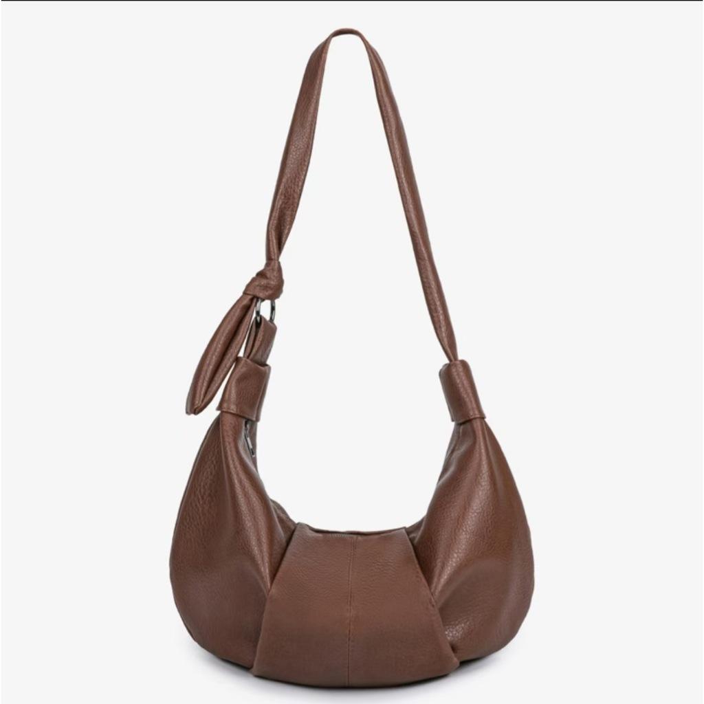 IELGY Retro Dumpling Bag Large Capacity Fashion Commuter Tote Bag Niche High-End Messenger Bag