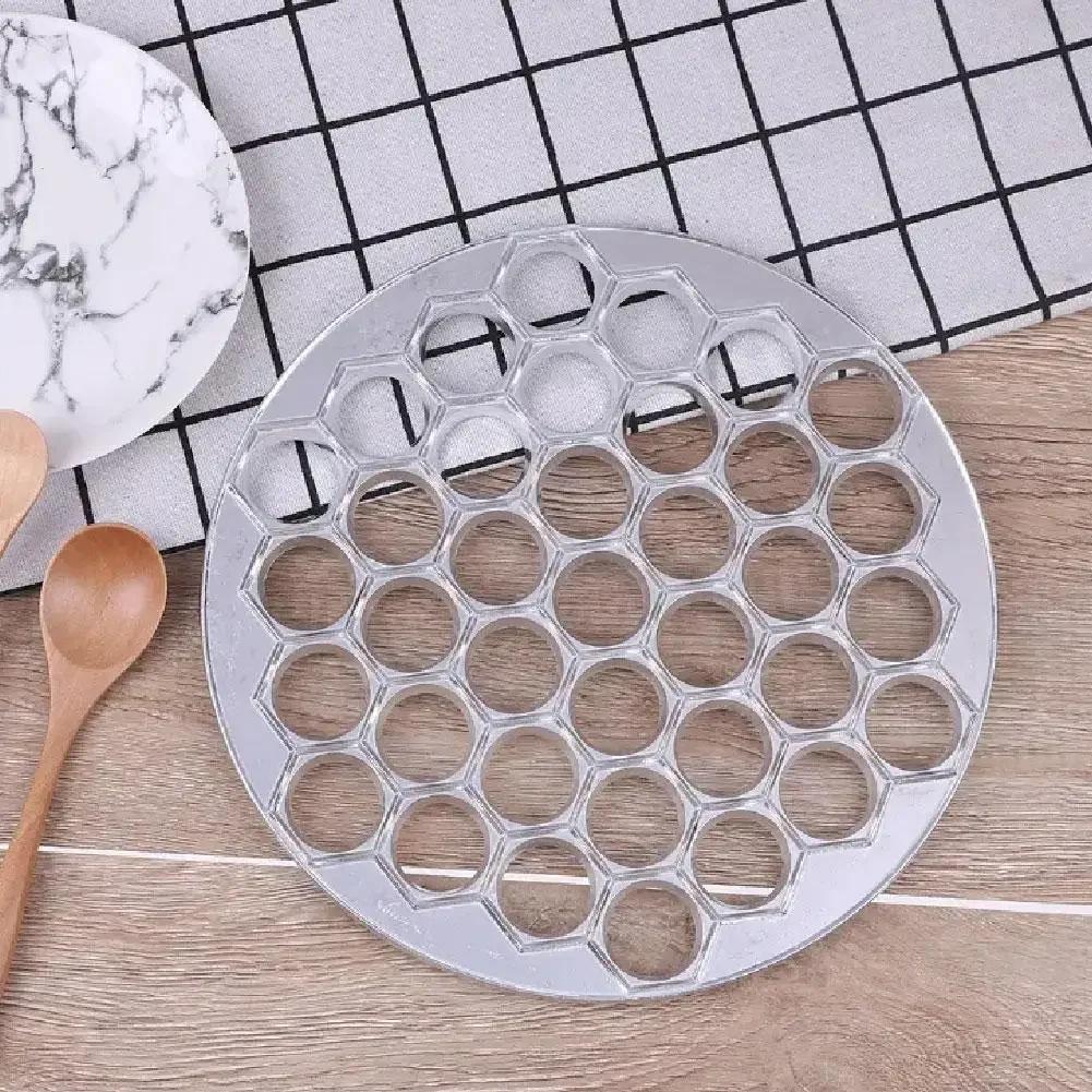Aluminiowa Forma do Pierogów Ravioli Maker Rosyjska Maszynka do Pelmeni Maszynka do Pierogów Wykrawacz do Ravioli Narzędzia Kuchenne do Gotowania 37 Otworów