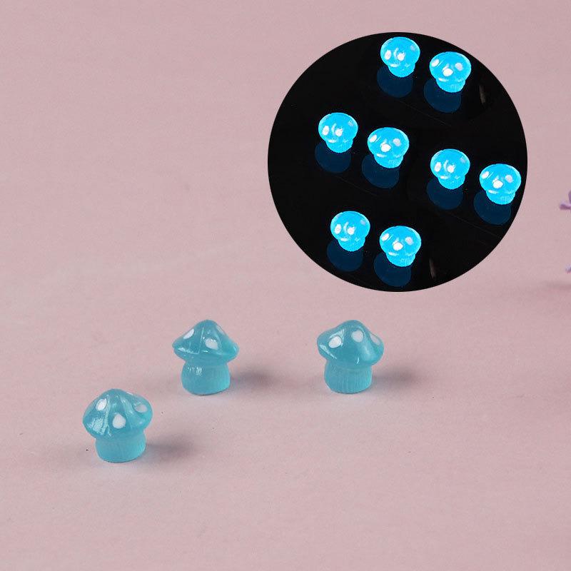 Petit ornement champignon phosphorescent pour jardin et micro-paysage