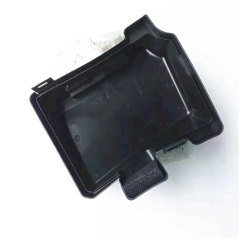6556Z1/6556KZ: Compatible Fuse Box Cover Bracket for Peugeot 206CC/207 and Citroen C2