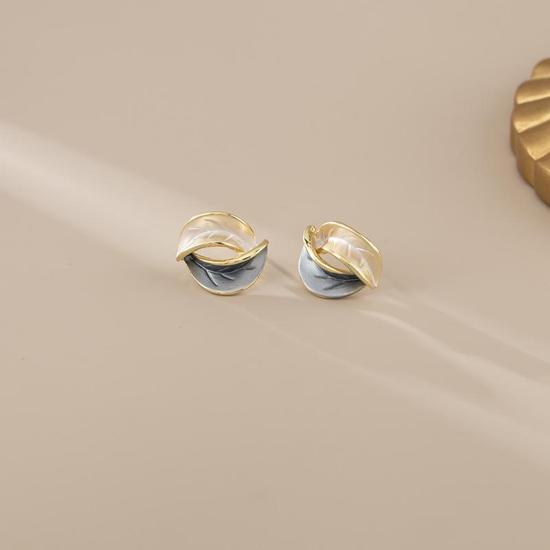 

Асимметричные серьги с листовой эмалью, модные противомоскитные спирали без пирсинга, зажимы для ушей