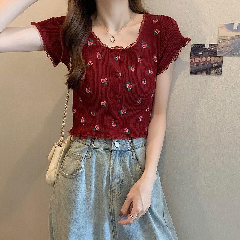 

Вязаный топ с цветочным принтом в корейском стиле: Модный летний стиль 2024 года для женщин, футболка с коротким рукавом, замедляющая старение One Size малиновый