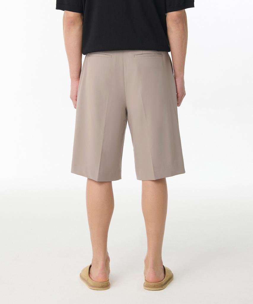 MUSINSA STANDARD Wide Bermuda Hidden Elastic Waist Half Slacks [Light Beige]