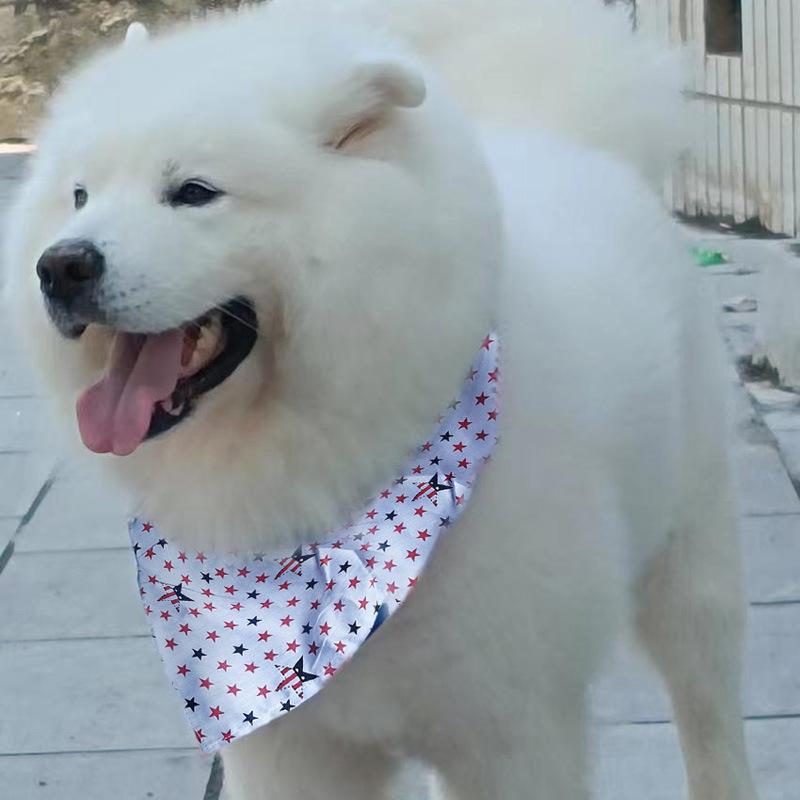 Bandana/sciarpa per cani di taglia media e grande, adatta a Golden Retriever, Samoiedo, Border Collie e Alaskan Dog.