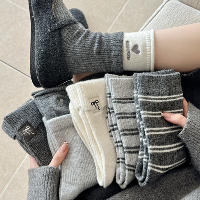 Pančuchy a ponožky – Ponožky