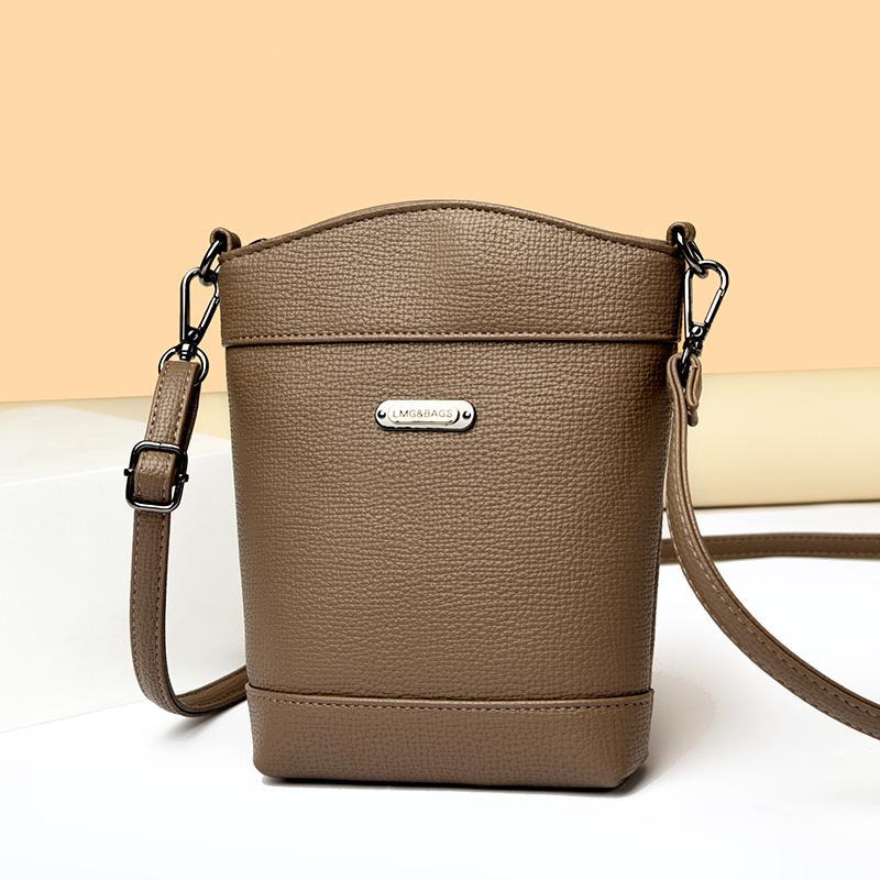 Mobile Phone Bag Female Messenger Mini Bag Solid Color Vertical Mobile Phone Bag 2025 New Foreign Style Lightweight Mobile Phone Small Satchel