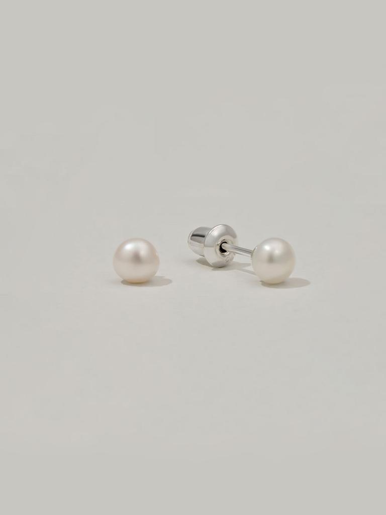 Manaet 4Mm Pearl Stud E