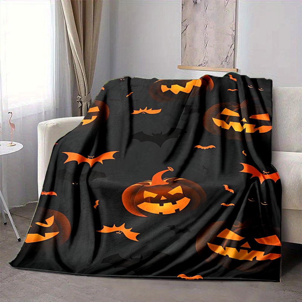 1pc Pumpkin Bat Print Blanket - Lightweight Flannel Throw Blanket For Sofa, Bed, Living Room, Office, Outdoor Travel, Camping, Soft All-Season070