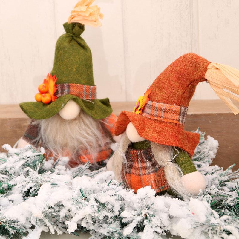 Faceless Old Man Christmas Doll: Festive Standing Gift