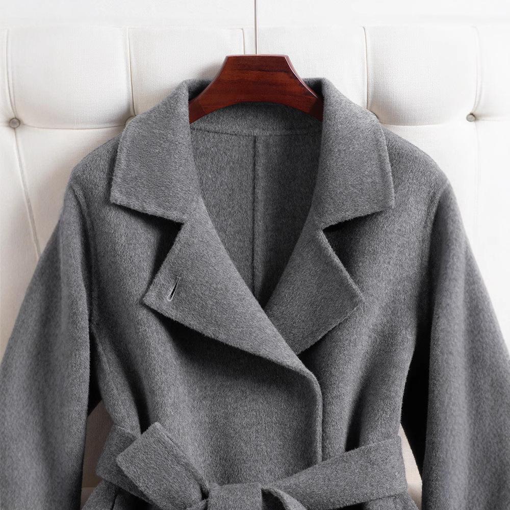 Palton lung de damă slim fit, 100% lână dublu-fațetată, la modă și versatil pentru toamnă și iarnă.