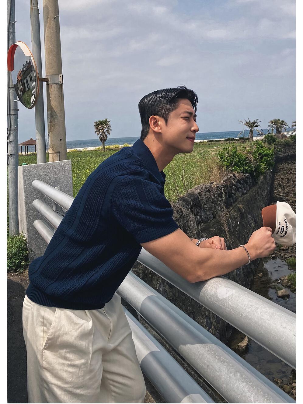 

Men s Hollow Mesh Knitted Short-Sleeve Polo Shirt - Korean Style Summer Top XXXL темно-синього кольору