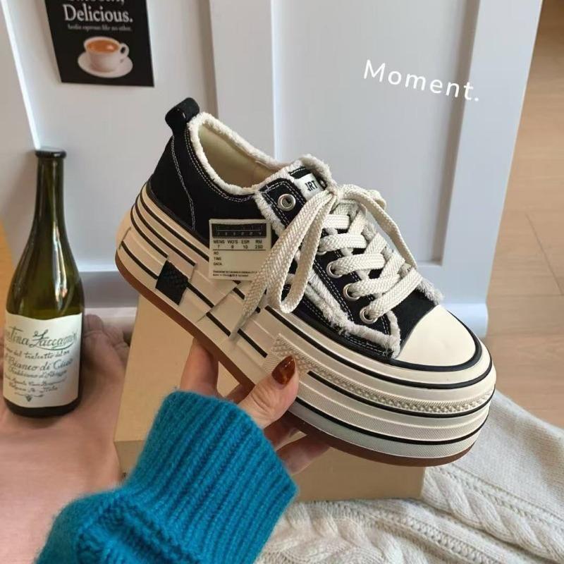 New thick-soled round head board shoes canvas shoes women's muffin little white shoes trendy brand