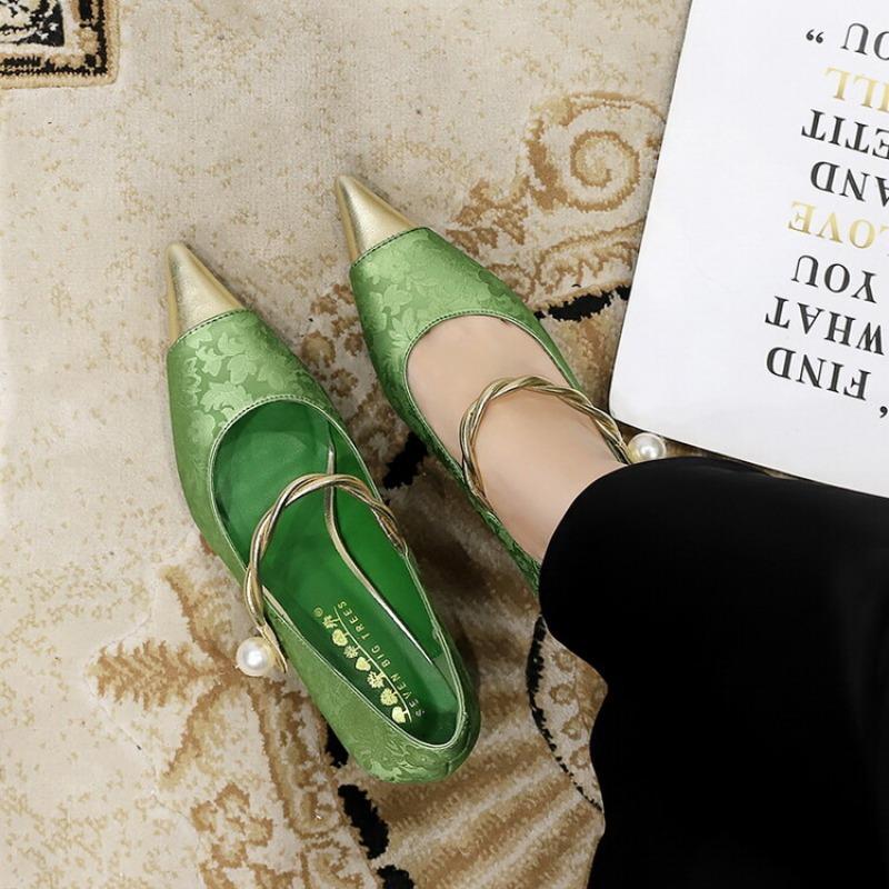 Fashion Retro Style Metal Mid Heel Splicingd Color Matching Single Shoe Temperament Mary Jane Pearl Chain Banquet Commuter Women Shoes