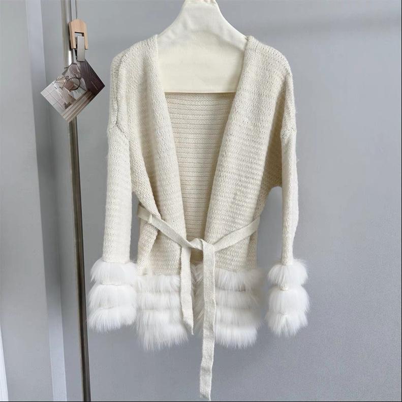 Lazy & Charming Women's V-neck Knitted Cardigan with Fox Fur - 2025 Autumn/Winter Collection