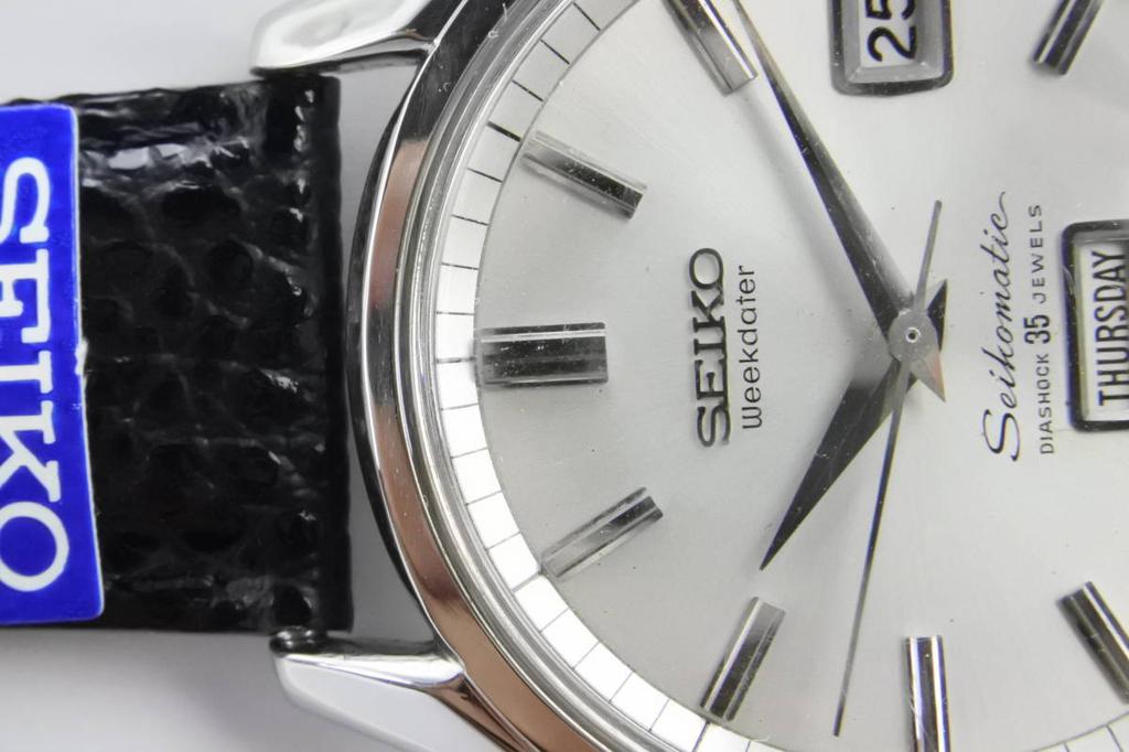 A masterpiece from a bygone 1964 SEIKO SeikoMatic Weekdater 35 Jewels Automatic Watch era Ref. 6218-8971 Men's Excellent Condition