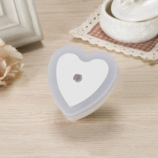 Light Sensor LED Heart Shaped US Plug-in Night Lamp for