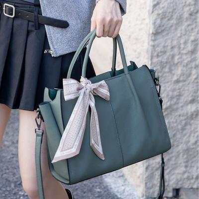 Cowhide Women's Bag Single Shoulder Crossbody Women's Bag Fashionable Large Capacity Shell Bag Soft Leather Shaped