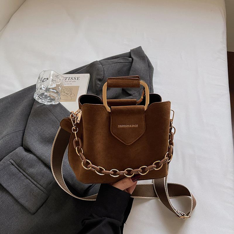 Versatile Women's Solid Color Bucket Handbag - Autumn 2025, Single Shoulder Crossbody