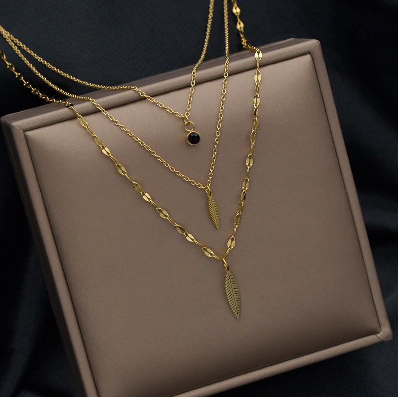 2026 Fashion Elegant Stainless Steel Cross Crucifix Necklace for Women Jewelry