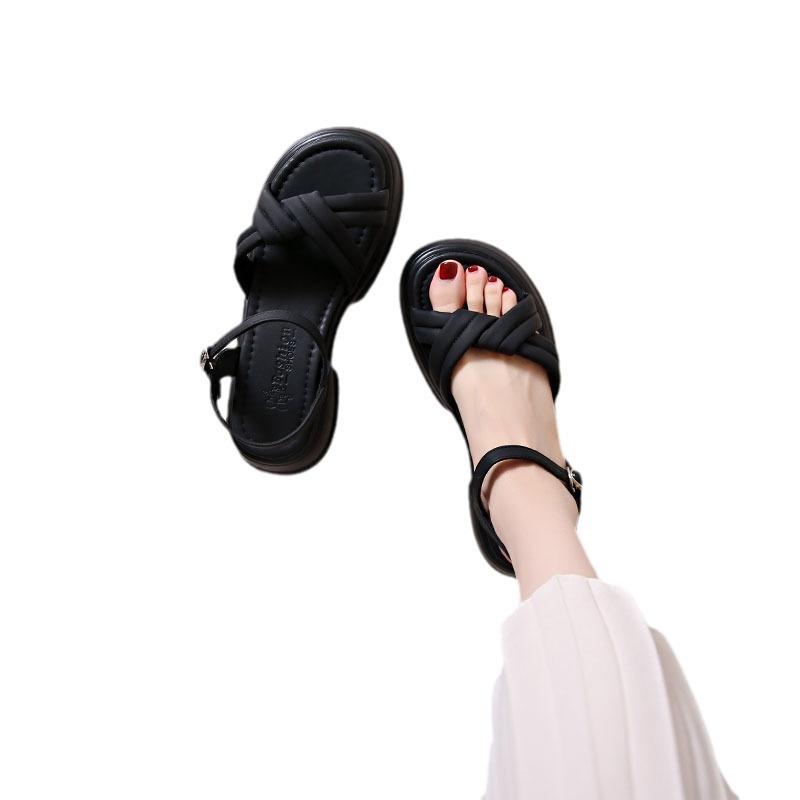 Thick-soled shit-stepping sports sandals 2025 new summer one-word buckle with muffin beach sandals women's skirt