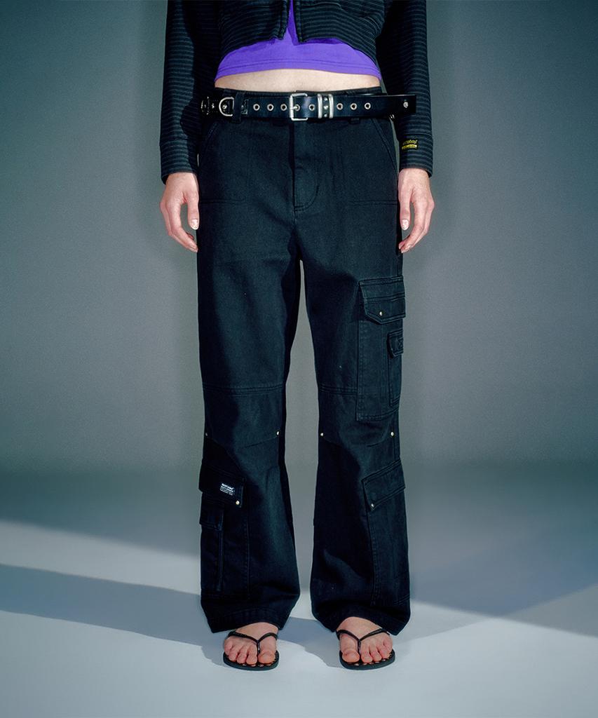 Beikeonteuakaibeu (Women) Rowan Cargo Pants Black