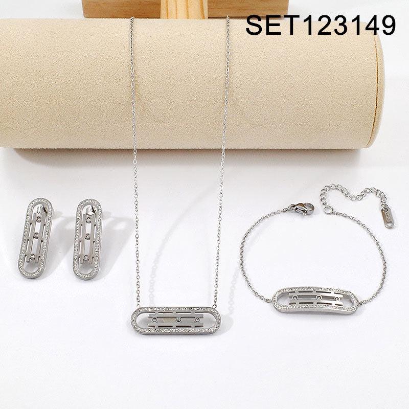 Elegant Titanium Steel Meijia Pendant Set: Women s Diamond Paperclip Clavicle Chain Trio