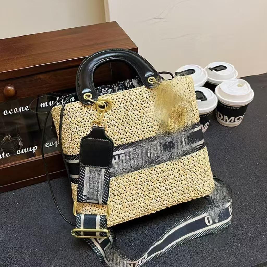 bags2025 women s bag new straw bag women s summer messenger high-end versatile handbag Small