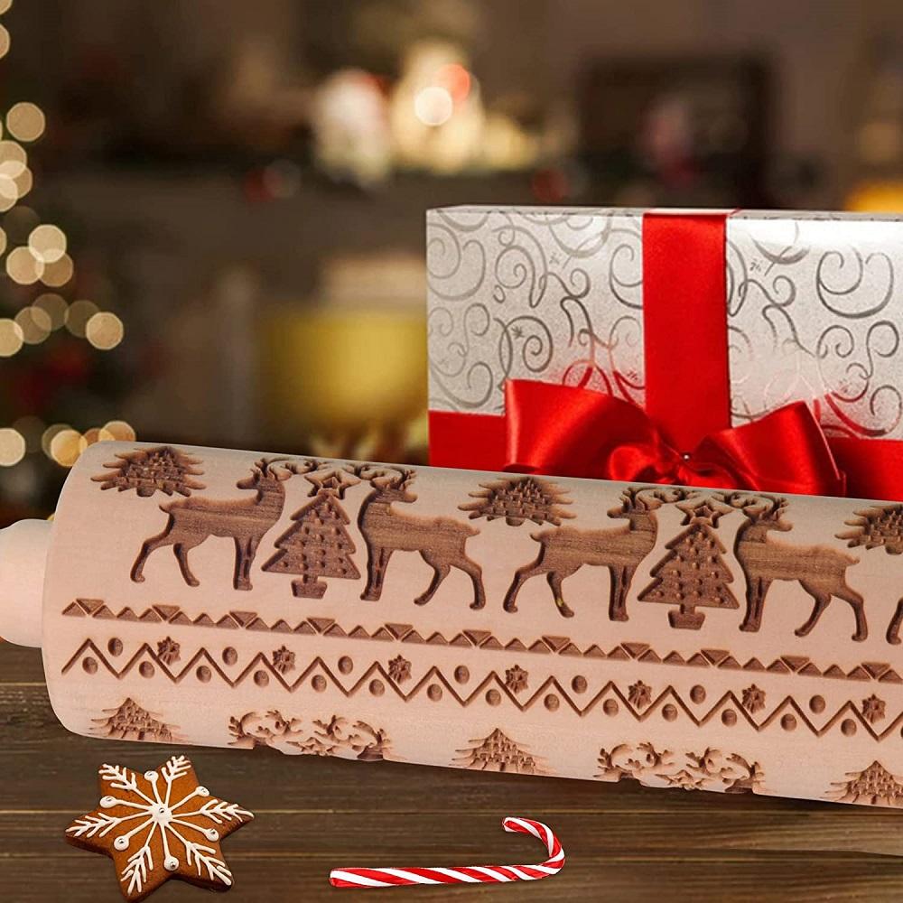 Engraved Embossing Wooden Rolling Pin with Christmas Elk Pattern for Baking Cookies Kitchen DIY Tool for Kids Adults