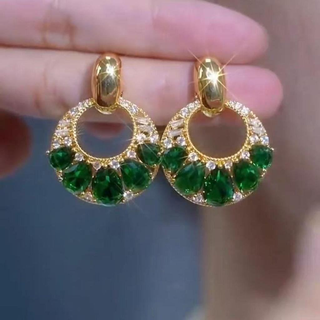 Elegante Zirkon-Ohrhänger: Lila & Grüne Ohrringe mit einzigartigem Design