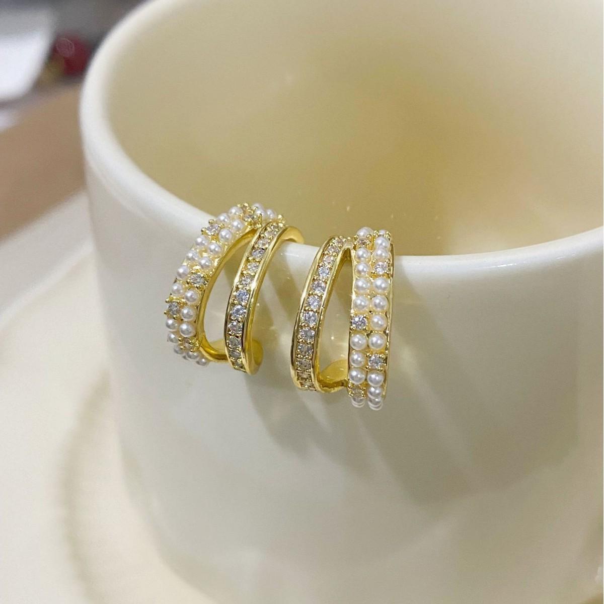 Elegant Retro Zircon Pearl Double Row C-Stud Earrings for Women – Luxurious, Exquisite  Versatile Design циркона