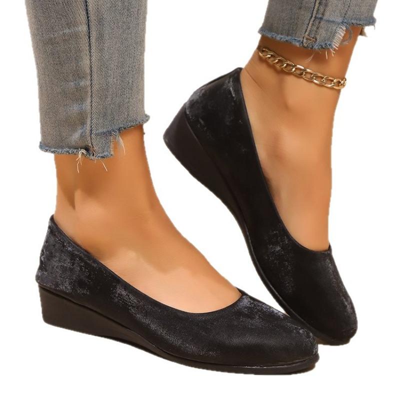 Women's Plus Size Satin Wedge Shoes Spring Retro Hong Kong Style