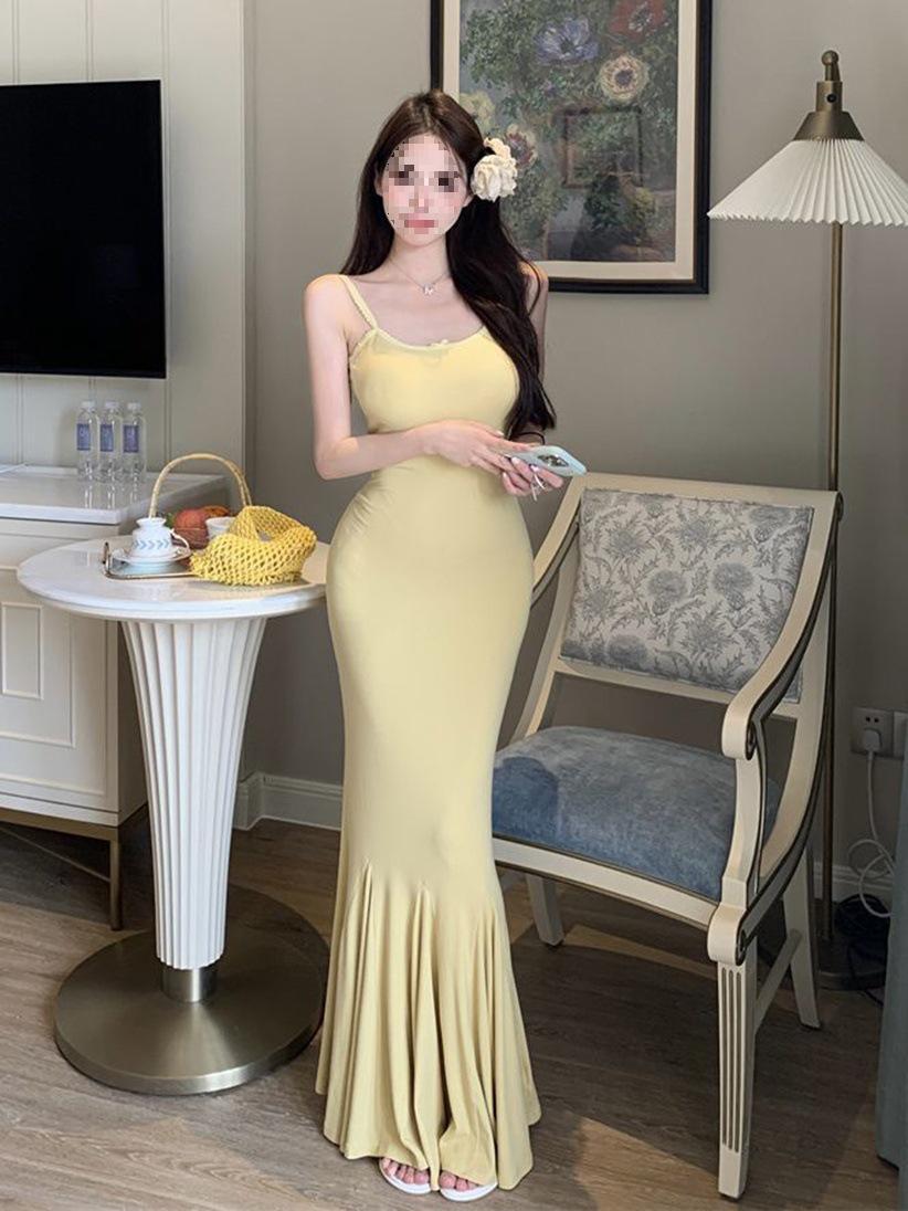 Backless Halter Fishtail Dress - Yellow, Slim Waist, Sexy Summer Style for Women M жёлтый