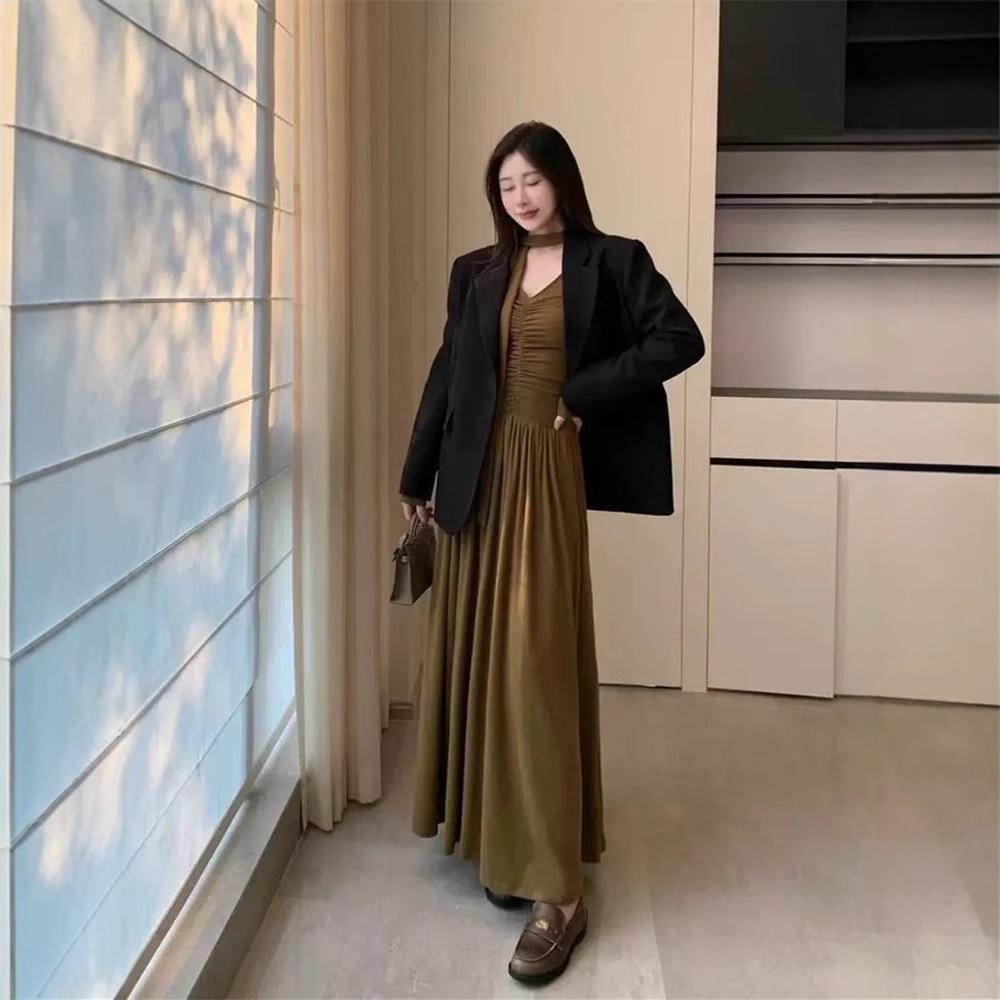 Autumn 2024 Slimming Pleated Knitted Dress for Women