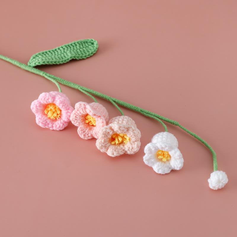 Gestrickte Glockenblume mit Licht Kreative gehäkelte Blumen im Topf Handgewebte künstliche Blume Party-Tischdeko Muttertagsgeschenk