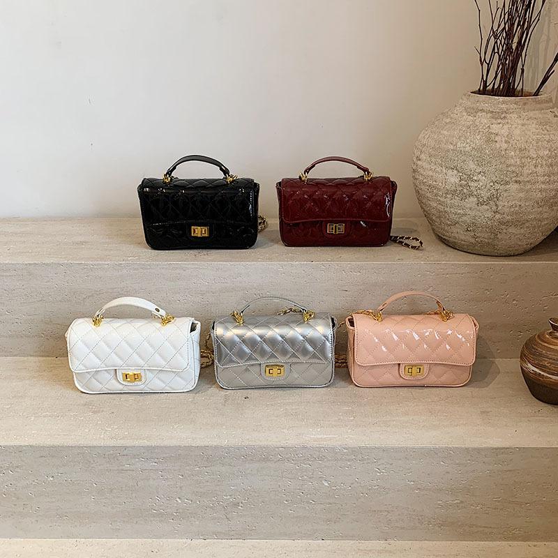 New High-end Patent Leather Embroidery Thread Rhombus Chain Bag Portable Shoulder Messenger Women's Bag