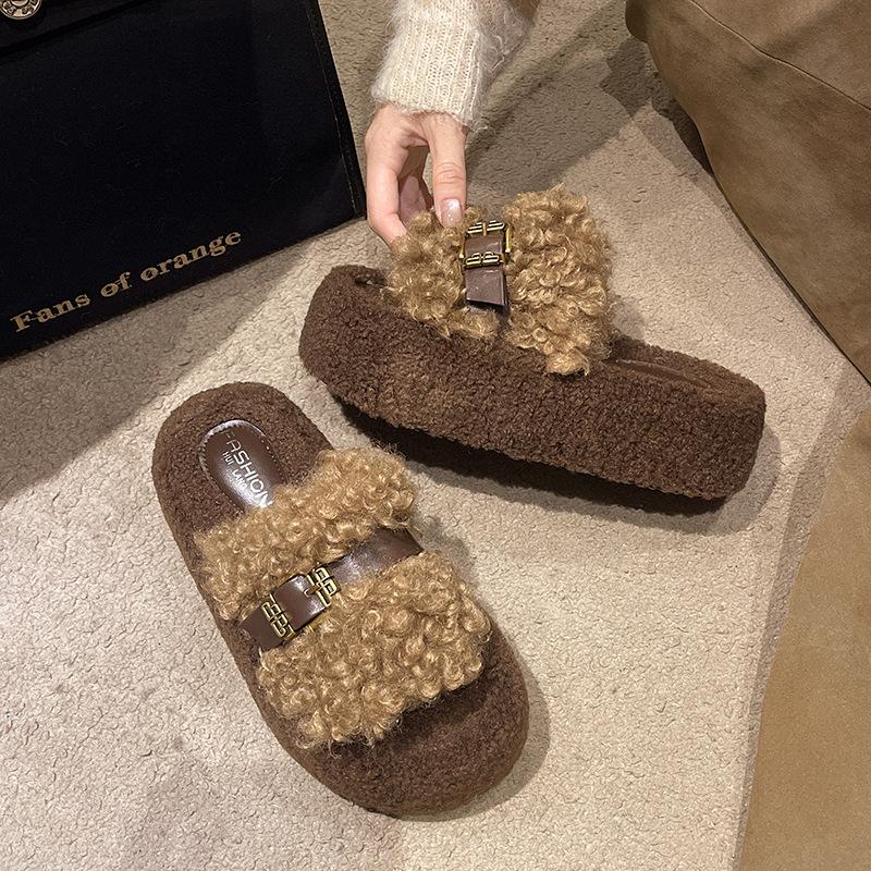 Internet Celebrity High-end Fluffy Slippers Women's Outer Wear 2025 New Popular Autumn and Winter Thick Bottom Heightening Lamb Plush Cotton Mop