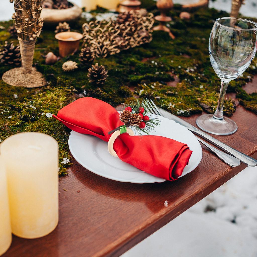 16 Pieces Christmas Napkin Rings Holder Pine Cones Napkin Rings Holder Wood Christmas Napkin Rings Dining Table Setting Decorati