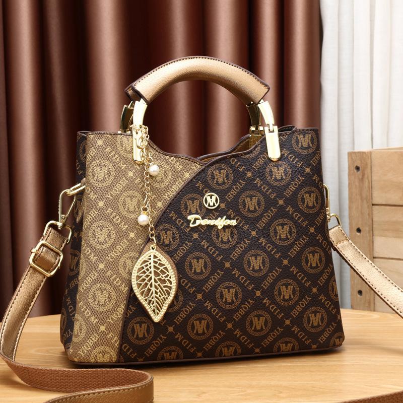 Women s bag new fashionable large-capacity tote handbag women s bag versatile shoulder messenger bag women золотой