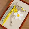 Small Daisy Flower Keychain With Letter Pendant For Bag Decor
