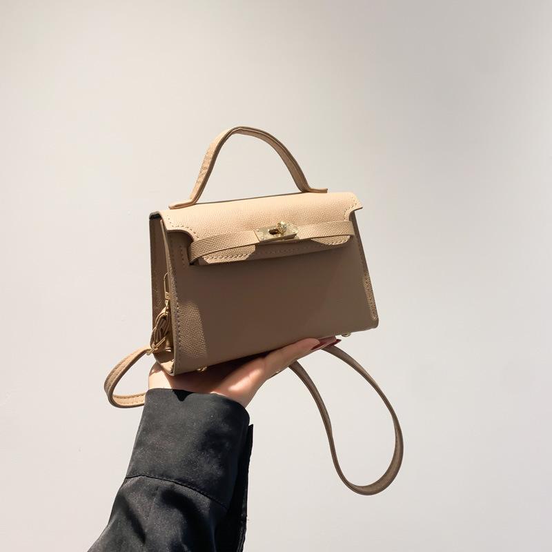 Retro Texture Small Bag Women's Spring 2024 New Trend Fashion Casual Bag Messenger Bag Popular Small Square Bag Women