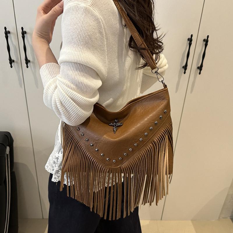 Mode Vintage Leder Umhängetasche Boho Stil Schultertasche Quaste Niete Kreuz Dekor Quadratische Geldbörse Lässige Messenger Bag CLE