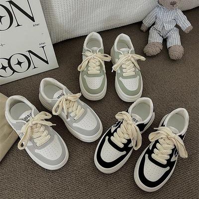 Buty specjalne do gry w badmintona damskie buty na platformie z motywem kłosów pszenicy białe buty 2024 wiosna i jesień nowi studenci casualowe wszechstronne sportowe buty na koturnie
