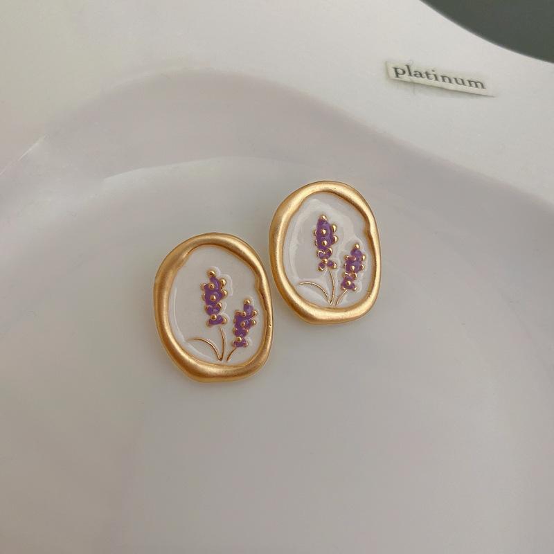 Medieval Vintage Dripping Oil Flower Earrings Retro Niche High-end Earrings Light Luxury Versatile Temperament Earrings Women