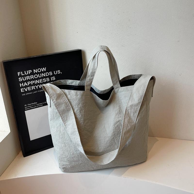 Large Capacity Bag Women's Autumn and Winter Versatile Lazy Wind Shoulder Messenger Bag Commuter Tote Bag