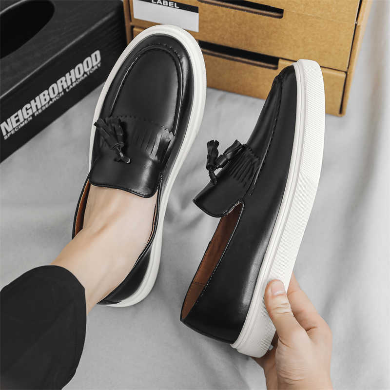 Fashion Without Strap Mocacinnes Sneakers For Men Running Heels Elegant Mens Dress Shoes Evening Dresses Sports Outing Brand Name