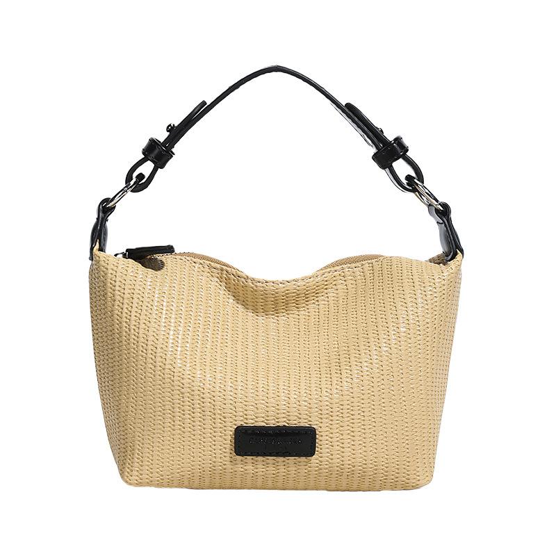 Niche woven underarm bag women's bag 2025 new fashion portable straw bag versatile shoulder messenger bag