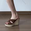 Fashion Women's Thick Bottom Slippers Summer Outdoor Wear Roman Straw Weave Wedges High Heels Sandals Casual Heightening Brown Slides